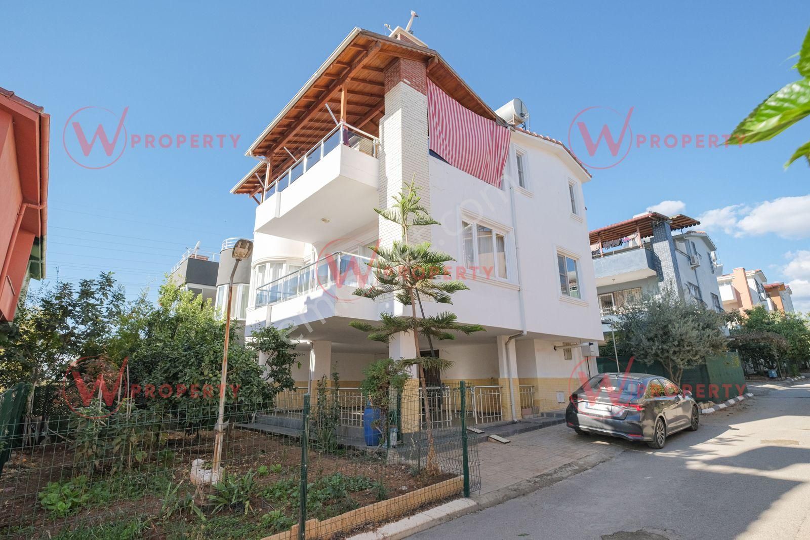 W Property'den Özel Bahçeli Teraslı 4+1 Dubleks Villa