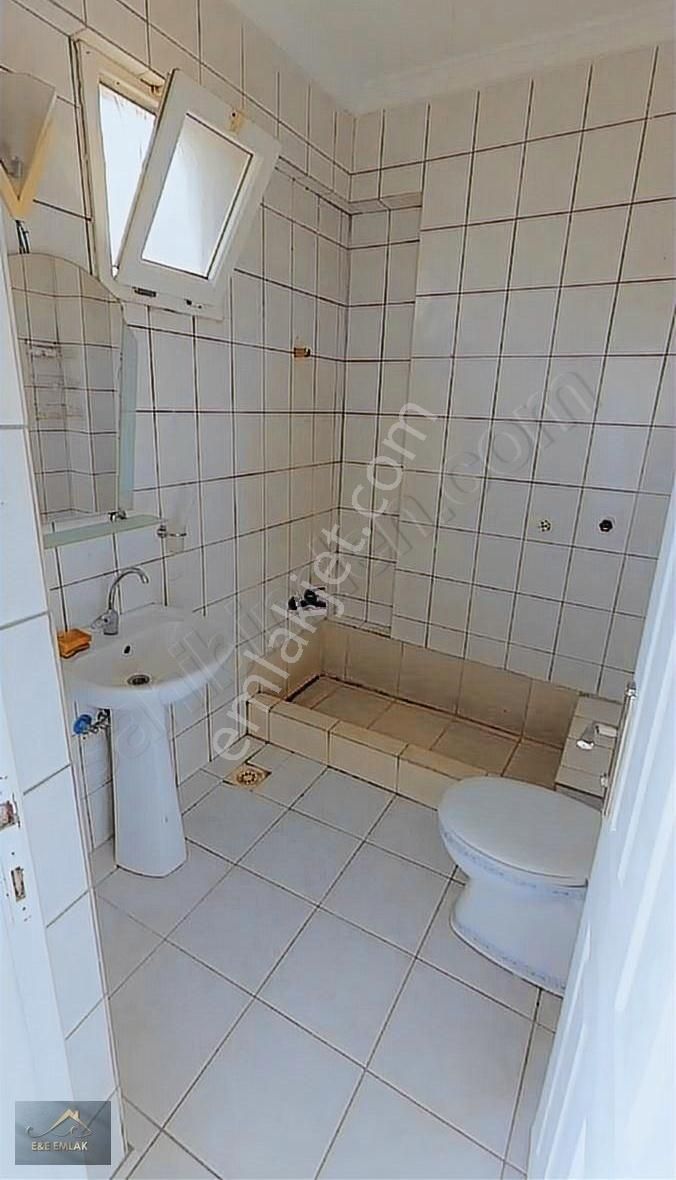 420 Favoriye Beyaz Evler Sitesinde Havuzlu 5+2 Tripleks Villa! - Görsel 19