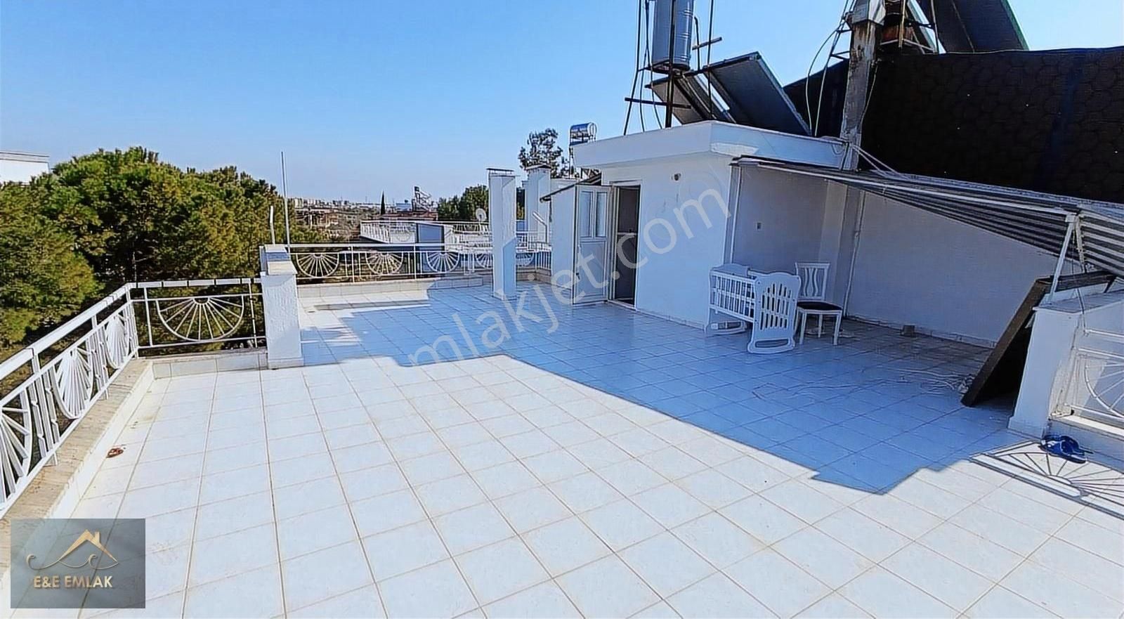 420 Favoriye Beyaz Evler Sitesinde Havuzlu 5+2 Tripleks Villa! - Görsel 30