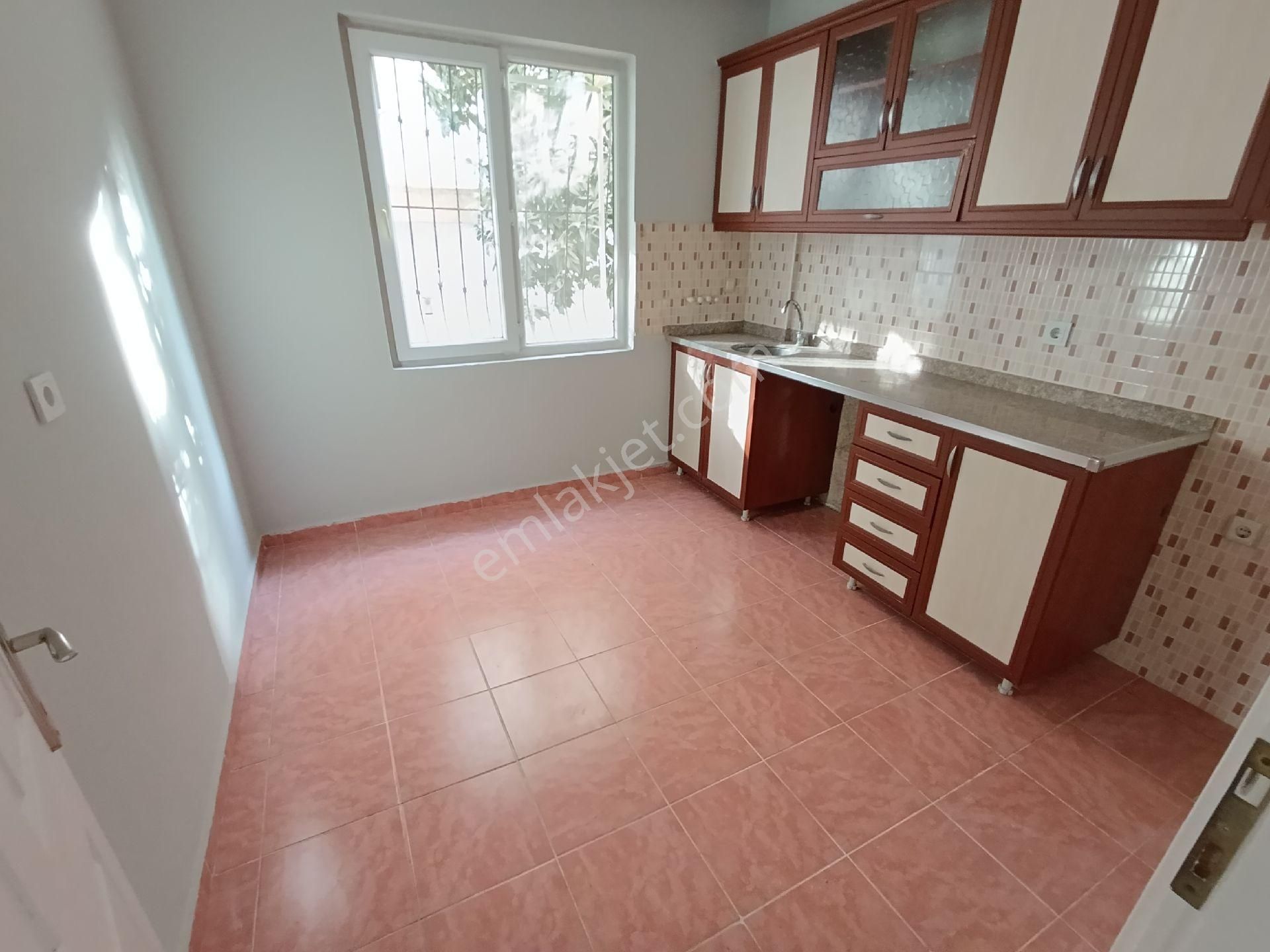 Yeni Mahalle Ayrı Mutfak 1+1 Giriş(pazarlıklı)... - Görsel 6