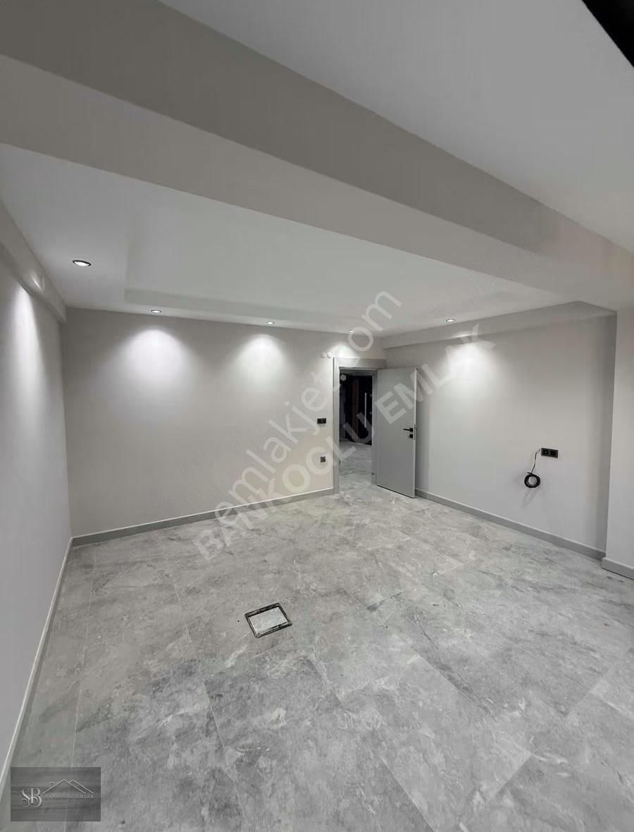 Bankoğlu Emlak'tan Sıfır Kiralık Ofis - Görsel 11