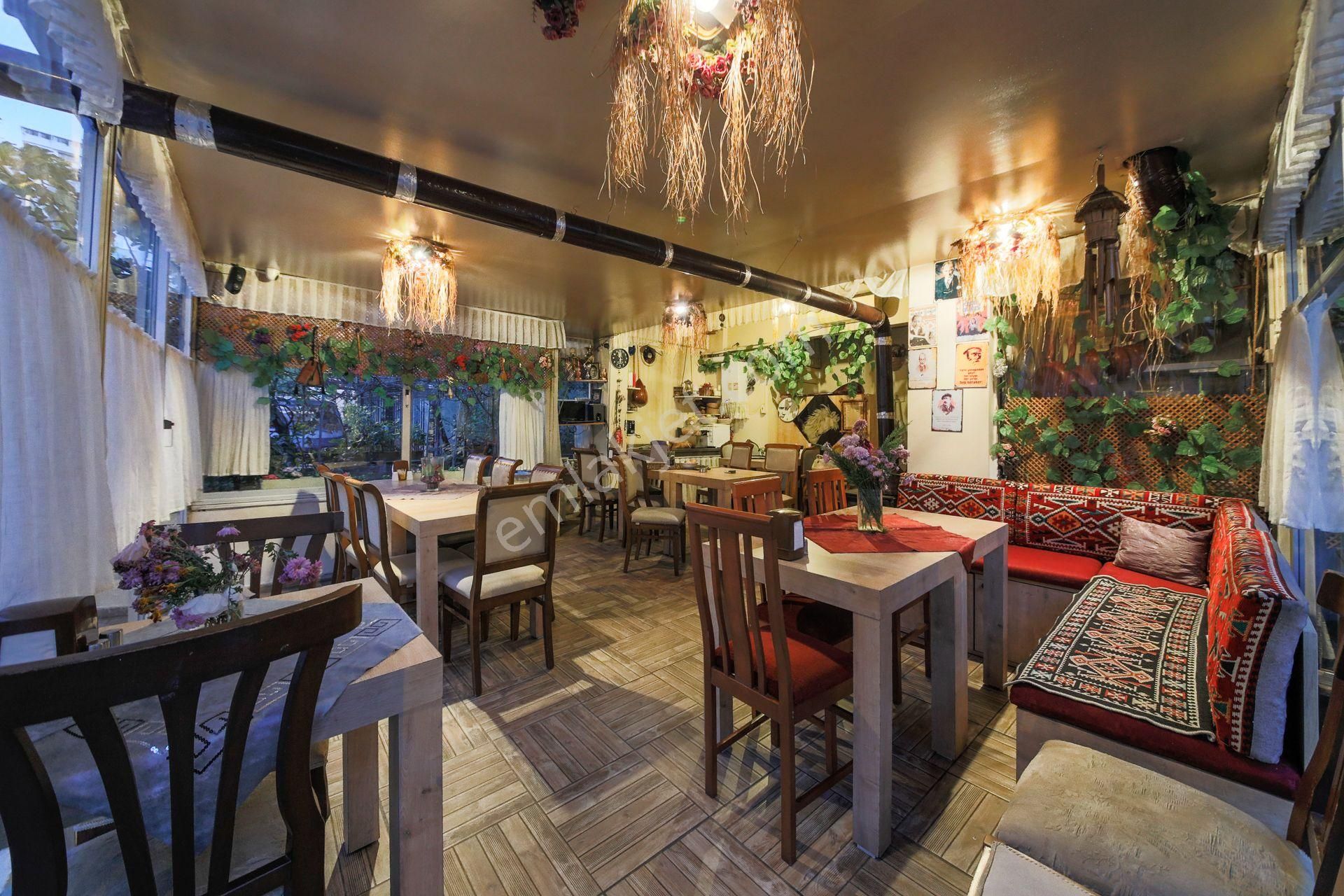 Bostancı Merkezde Köşe Konumlu Satılık Komple Bina - Görsel 30