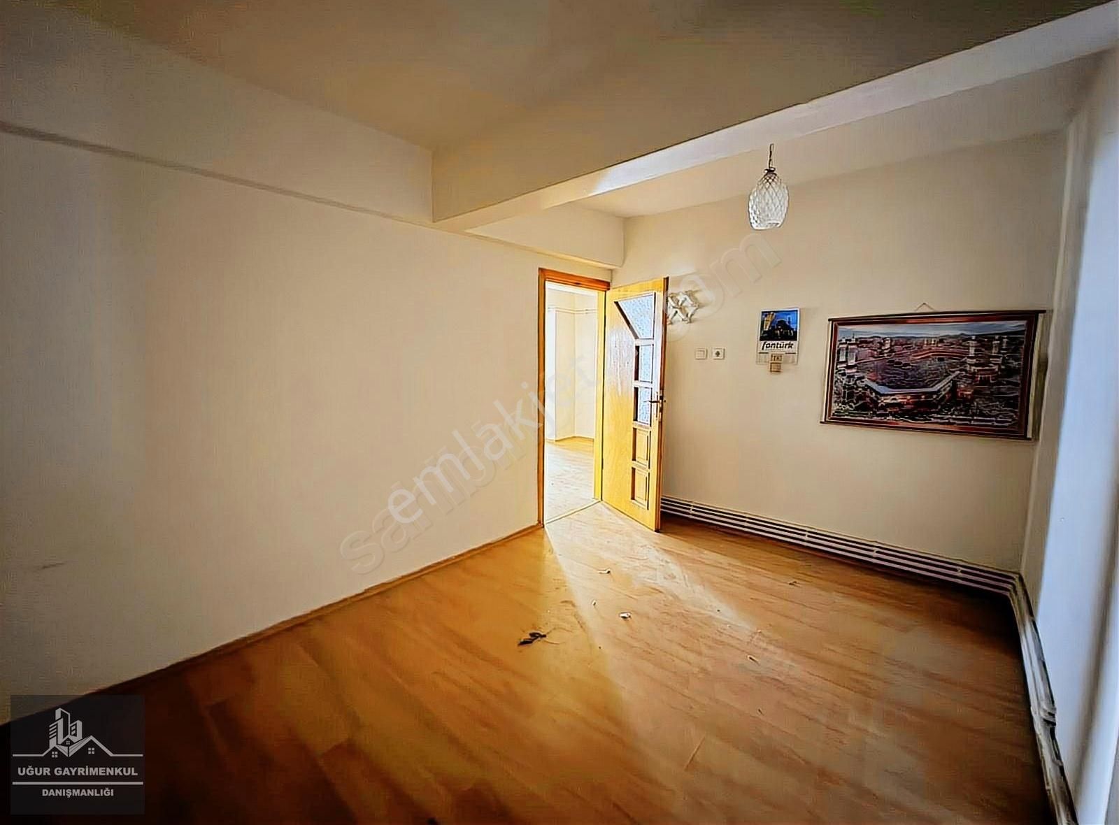 Uğur Gayrimenkul'den İstiklal Caddesine Yakın Satılık 2+1 Daire - Görsel 11