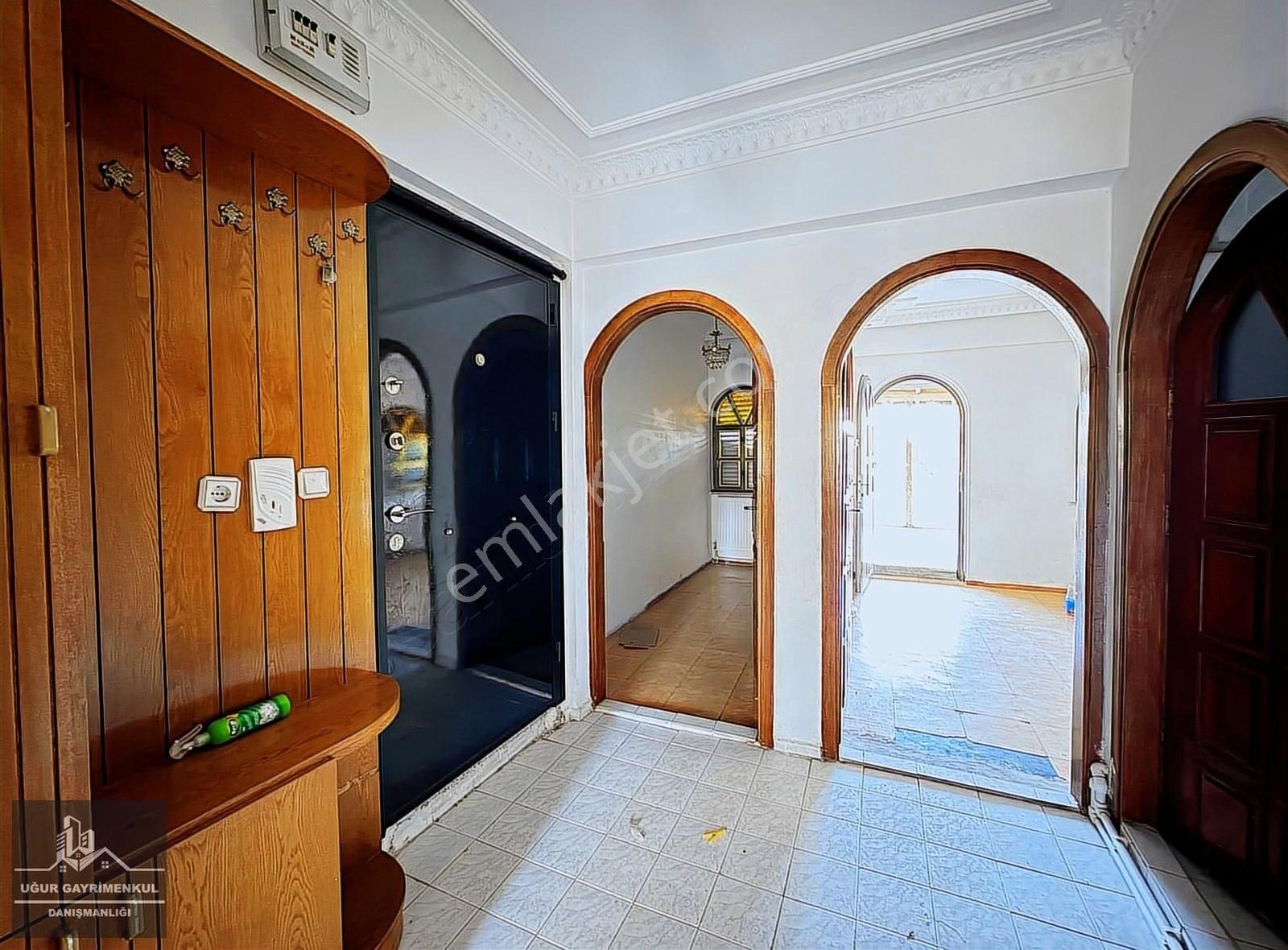 Uğur Gayrimenkul'den Gemsaz'da Kiralık 2+1 Daire - Görsel 2