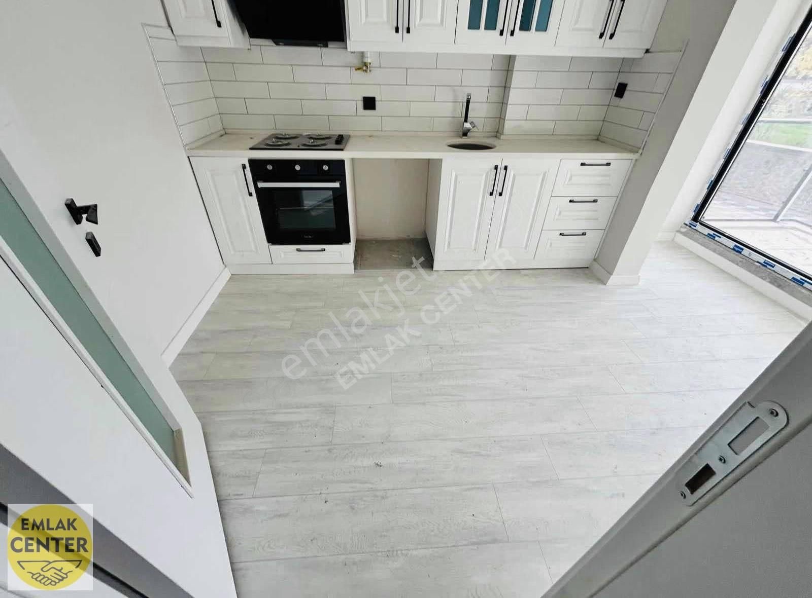 Emlak Center'dan Muradiye Mah Site İçinde Satılık 2+1 Daire - Görsel 16