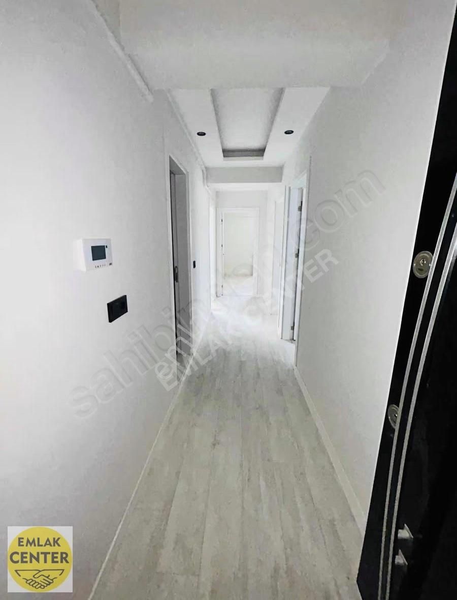 Emlak Center'dan Muradiye Mah Site İçinde Satılık 2+1 Daire - Görsel 4