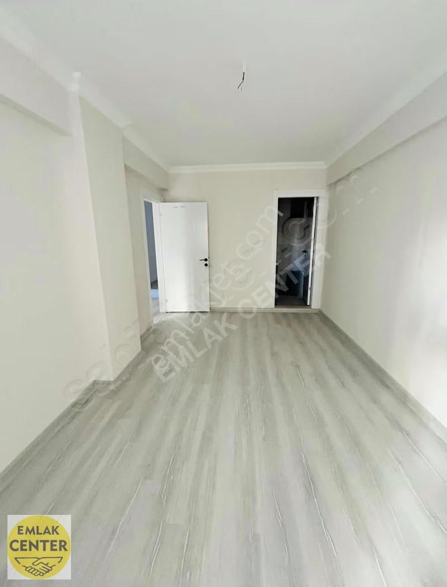 Muradiye Mah Satılık 3+1 Ebeveyn Banyolu Daire - Görsel 6