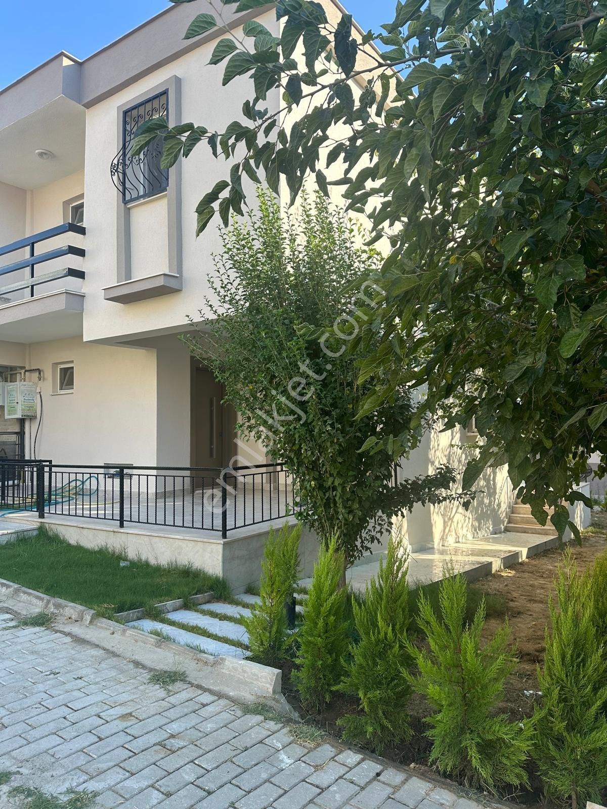 Kadınlar Denizi'nde 3+1 Site İçerisinde Satılık Villa