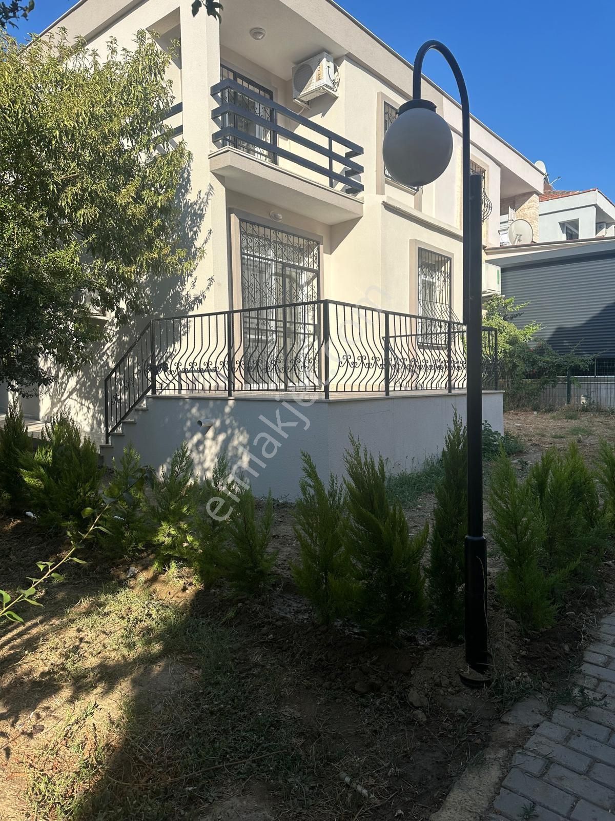 Kadınlar Denizi'nde 3+1 Site İçerisinde Satılık Villa - Görsel 13