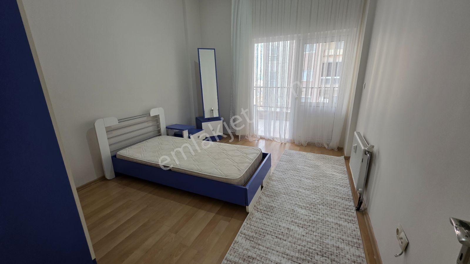 Bursa Merkezde Eşyalı Kiralık 4+1 Daire - Görsel 5