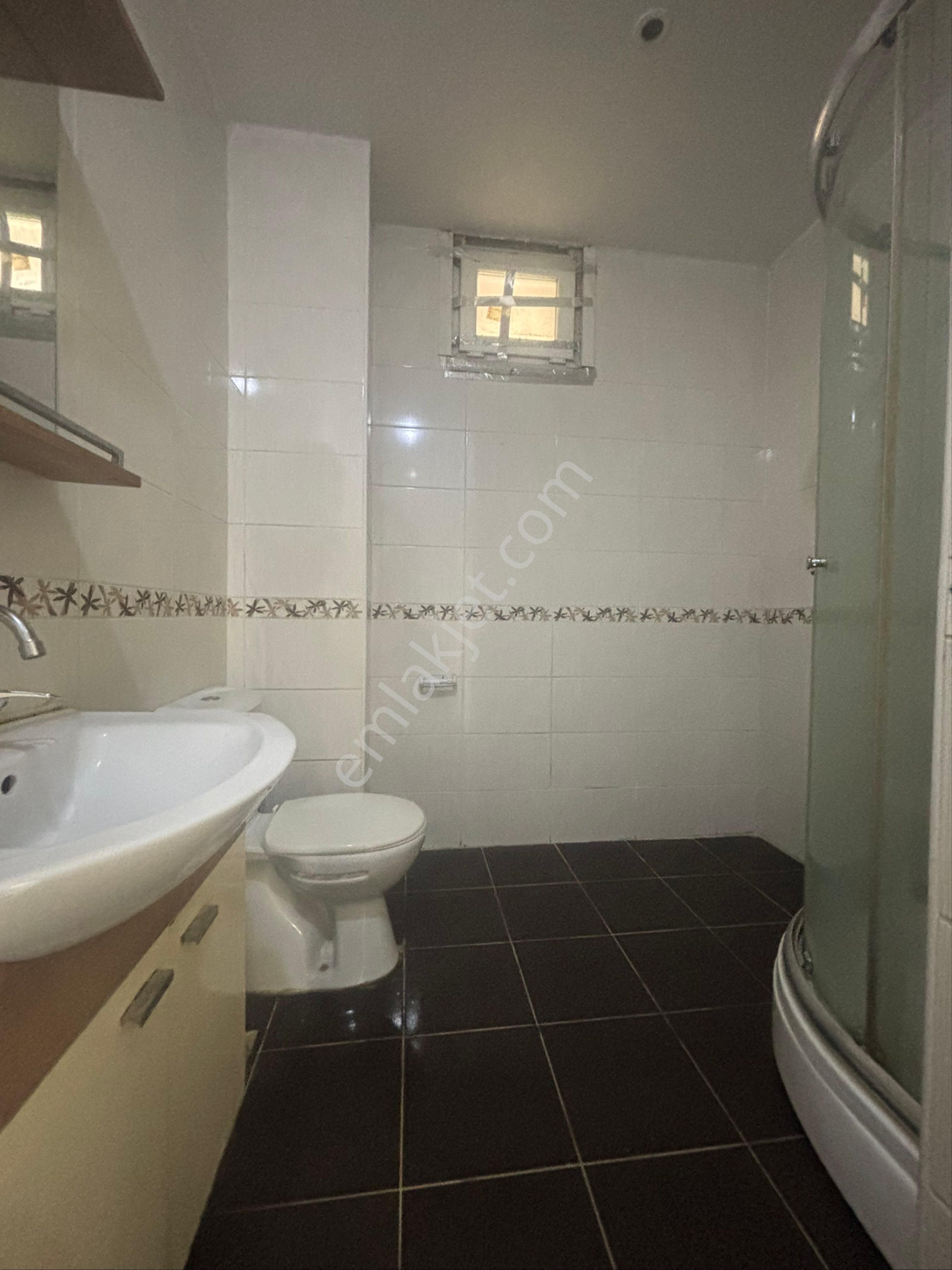 Yeşilkent Mahallesinde Kiralık 1+1 Bahçe Katı - Görsel 17