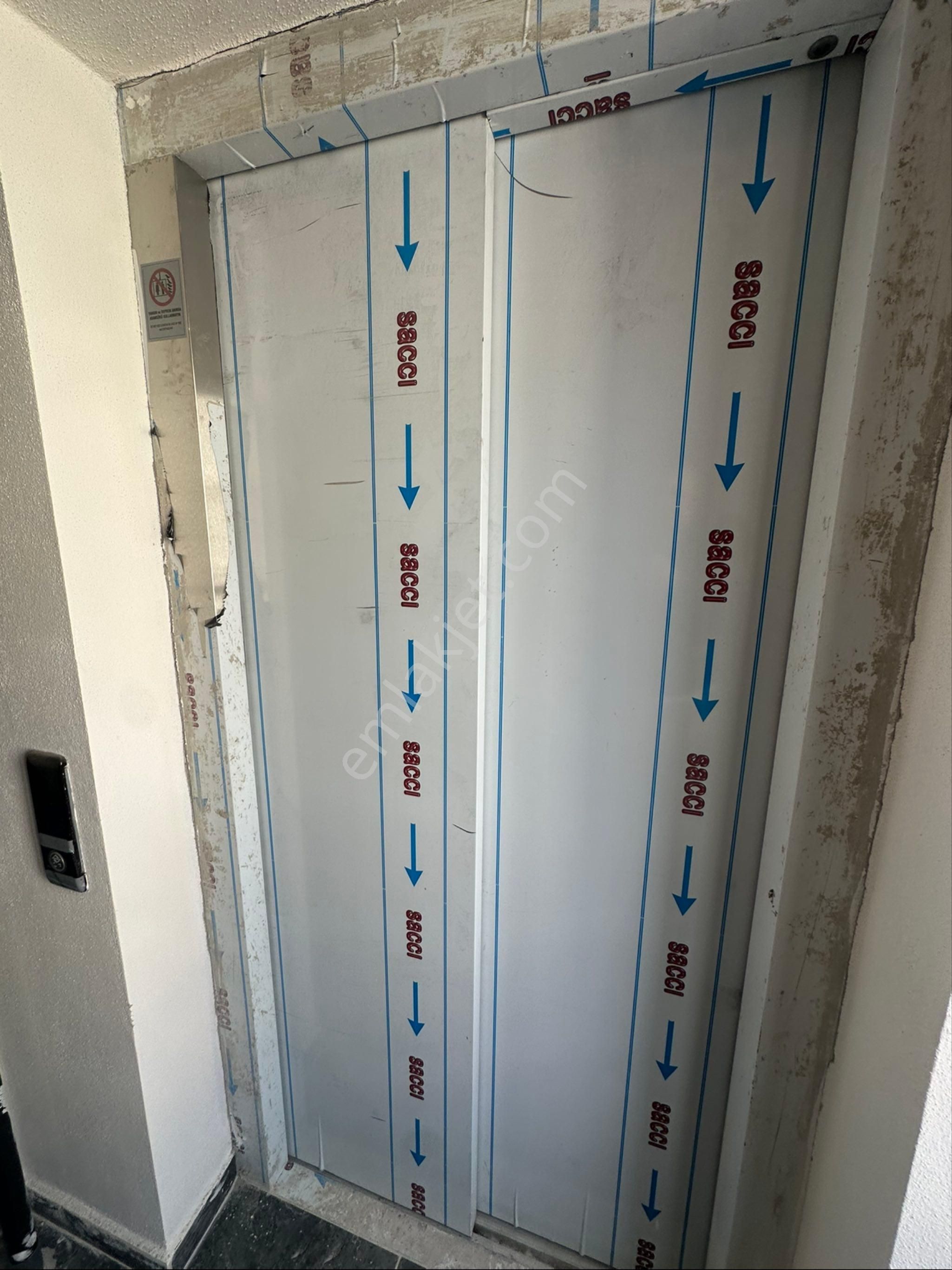 Aziz Emlak‘tan Yalın Ayakta Satılık Müstakil Beş Katlı - Görsel 2