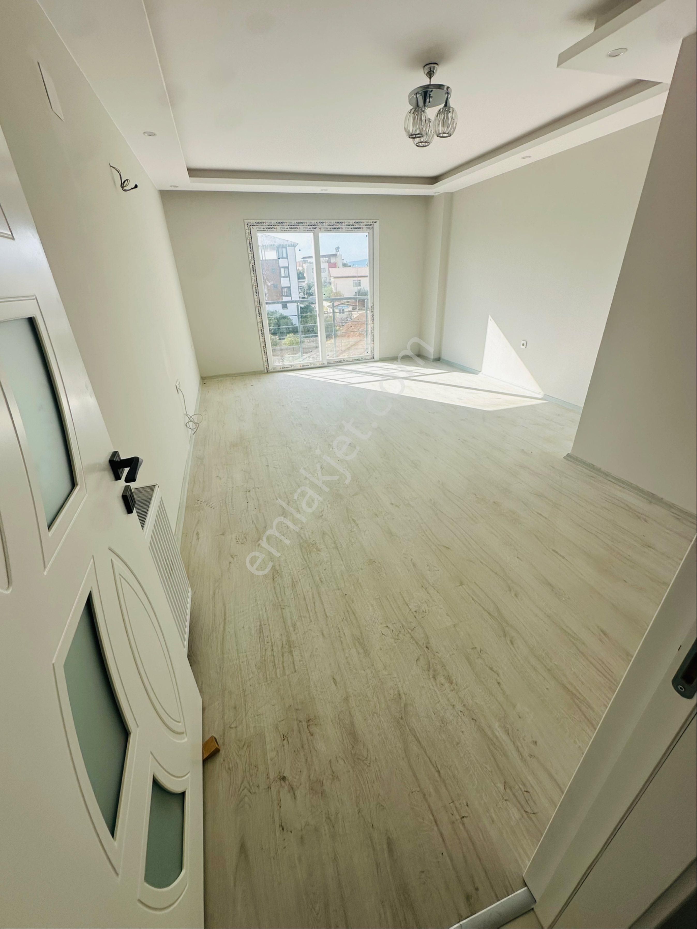 Aziz Emlak‘tan Yalın Ayakta Satılık Müstakil Beş Katlı - Görsel 19