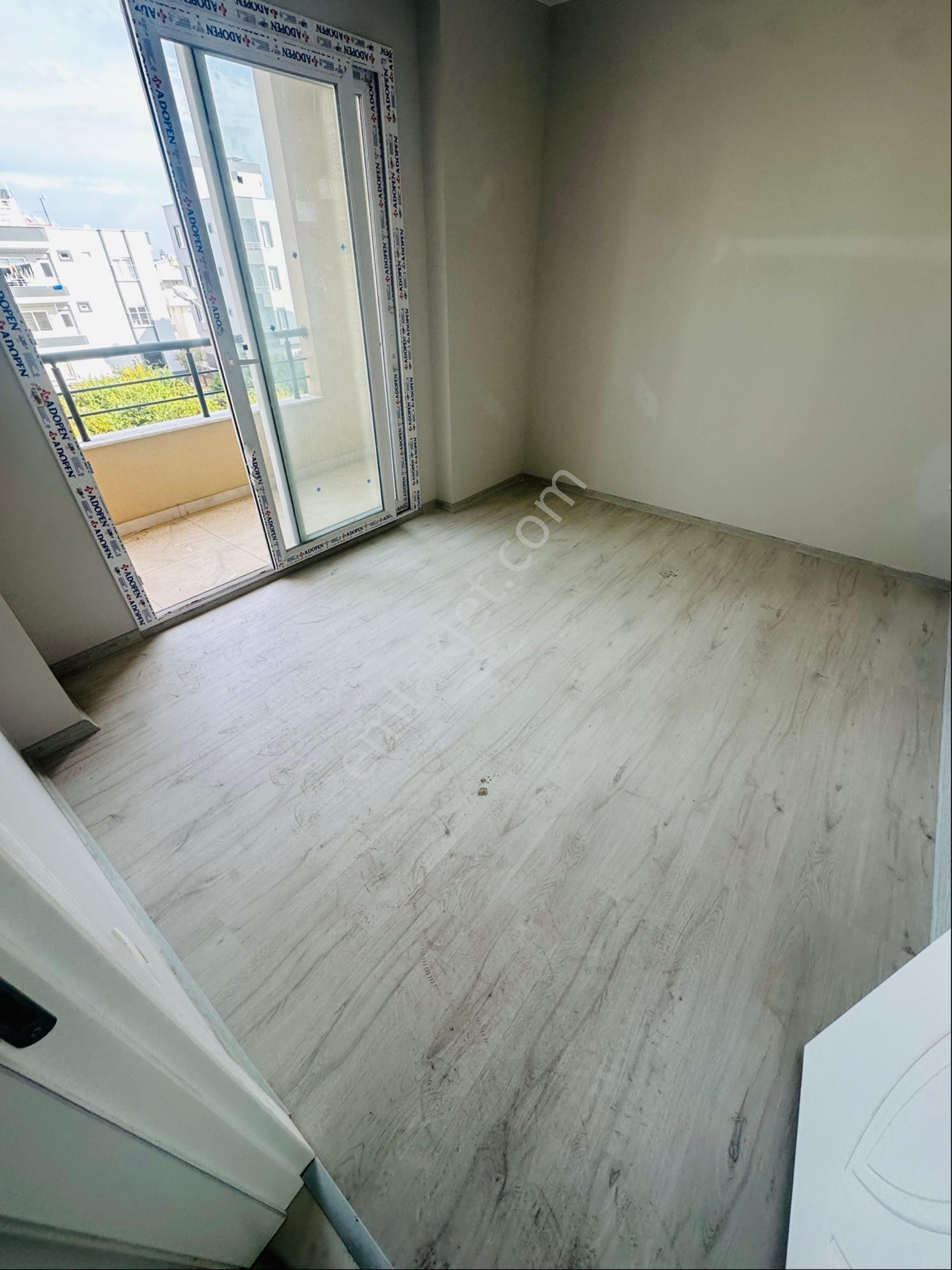 Aziz Emlak‘tan Yalın Ayakta Satılık Müstakil Beş Katlı - Görsel 10