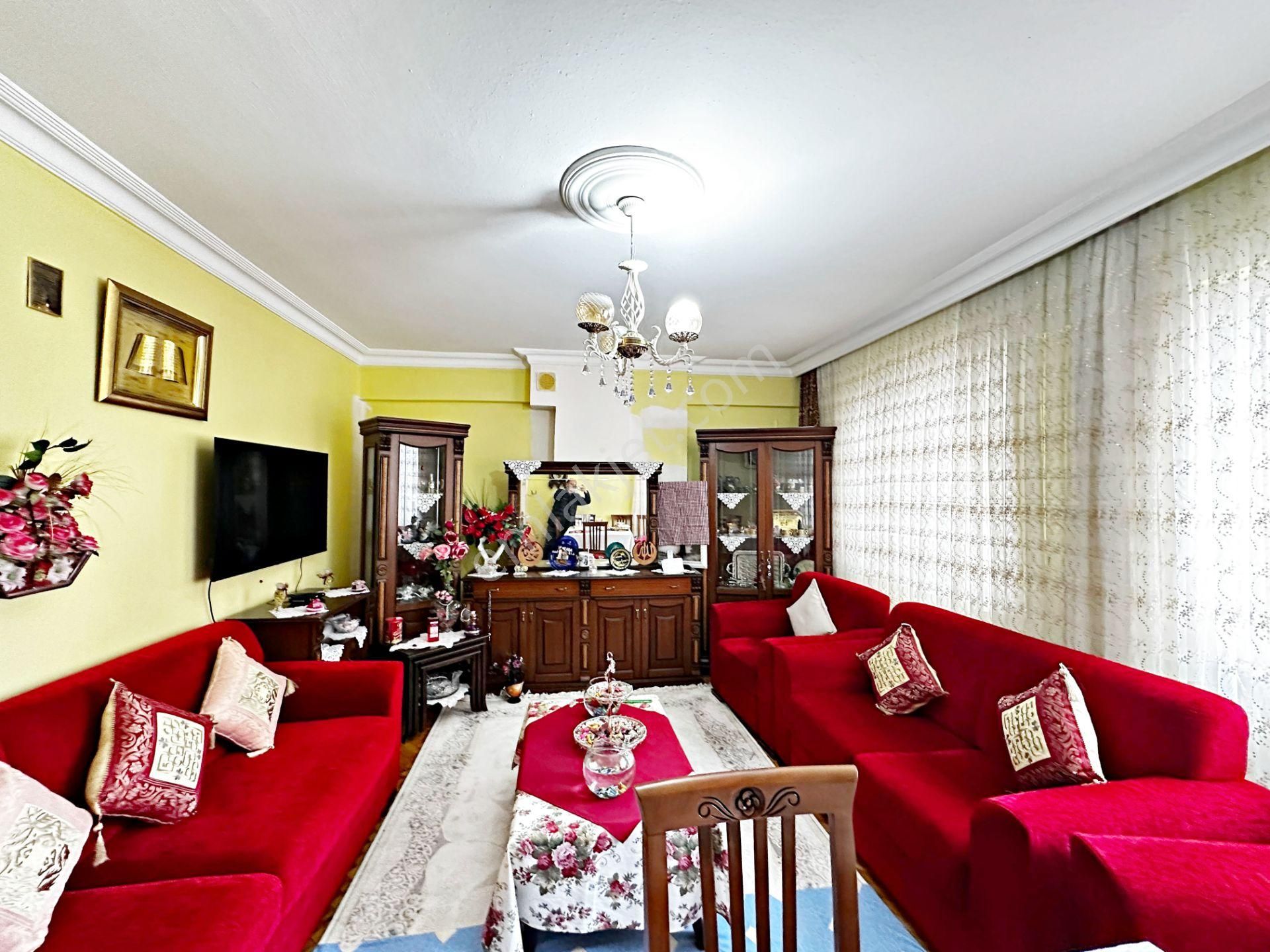 Marcity'den Basınsitesi Migros Market Yakını 27 Yıllık 3+1 Daire - Görsel 5