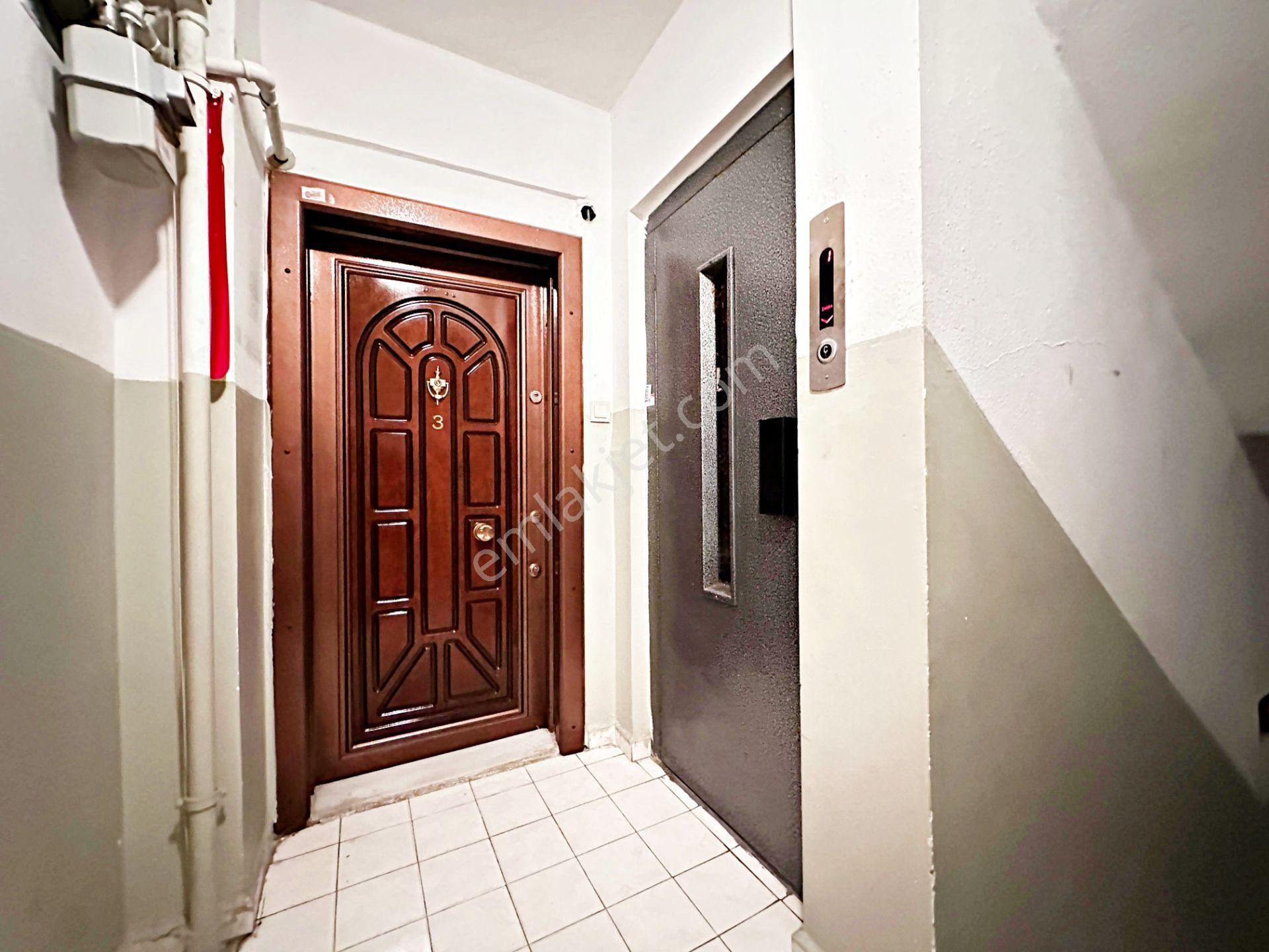 Marcity'den Basınsitesi Migros Market Yakını 27 Yıllık 3+1 Daire - Görsel 3