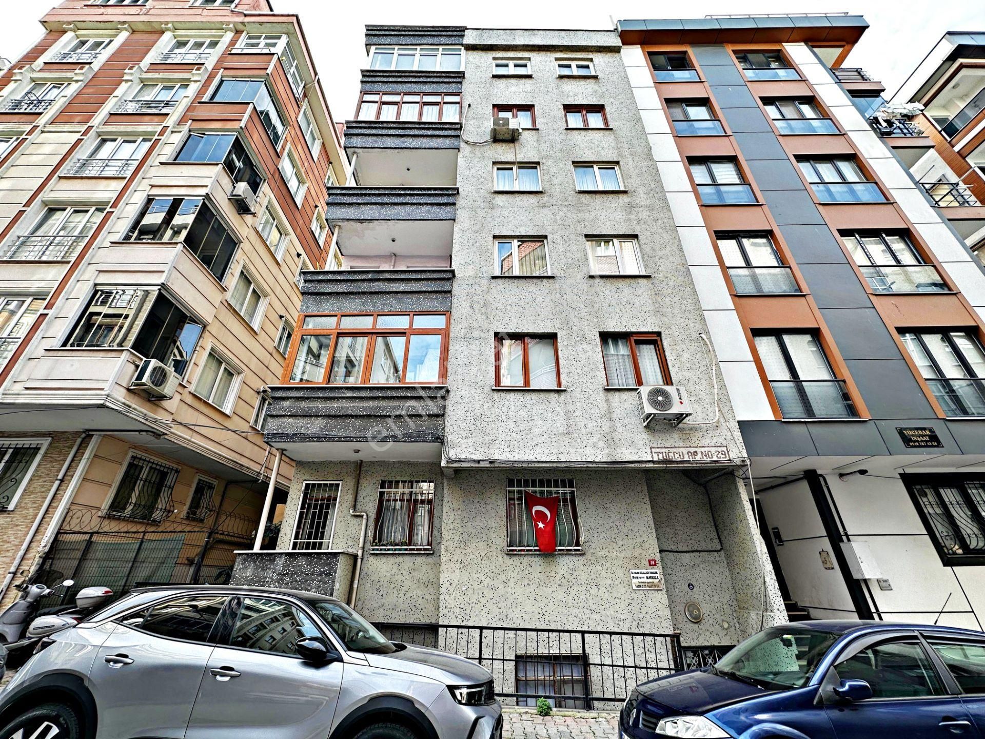 Marcity'den Basınsitesi Migros Market Yakını 27 Yıllık 3+1 Daire