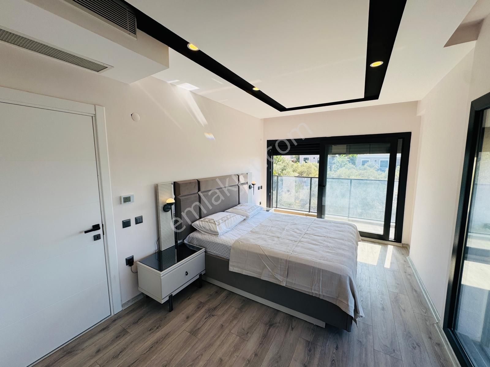 Kuşadası Davutlar Merkezde Siteden Bağımsız Tam Müstakil Satılık Villa - Görsel 10