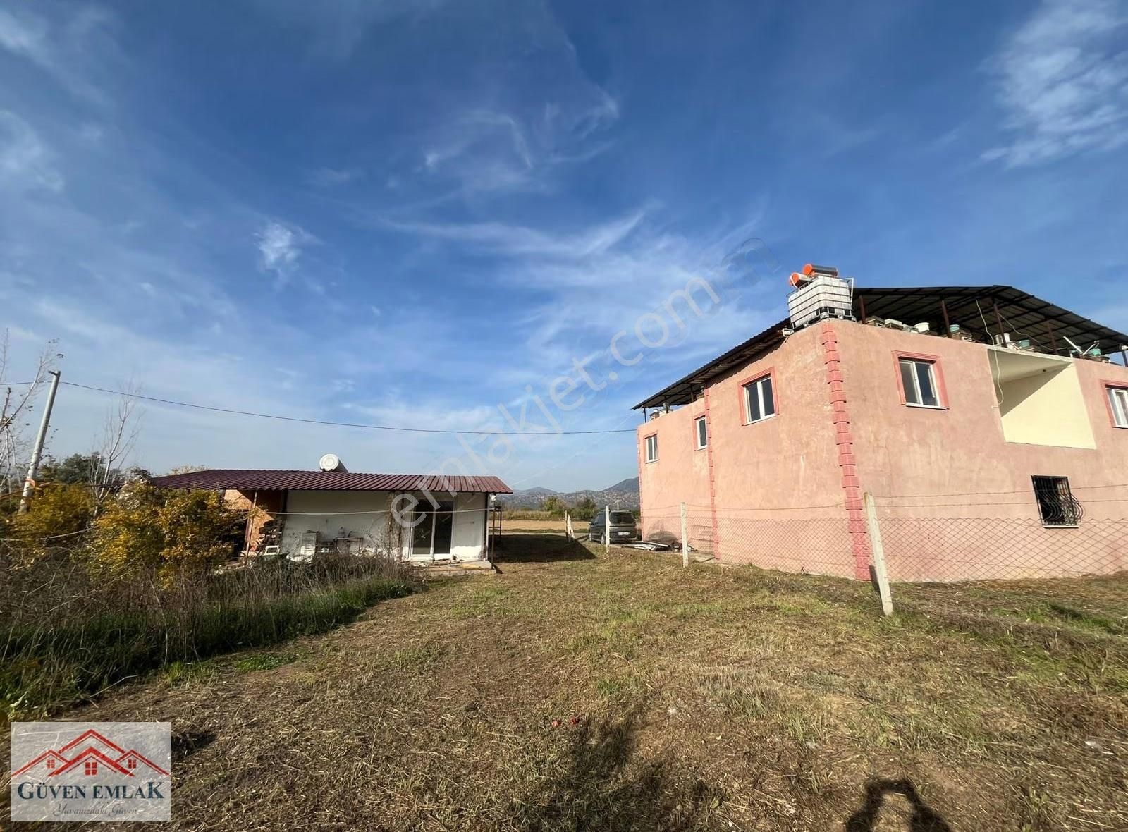 Hamzallı Da 7 Dönüm Tarla İçerisin De Satılık Müstakil Bahçe Evi