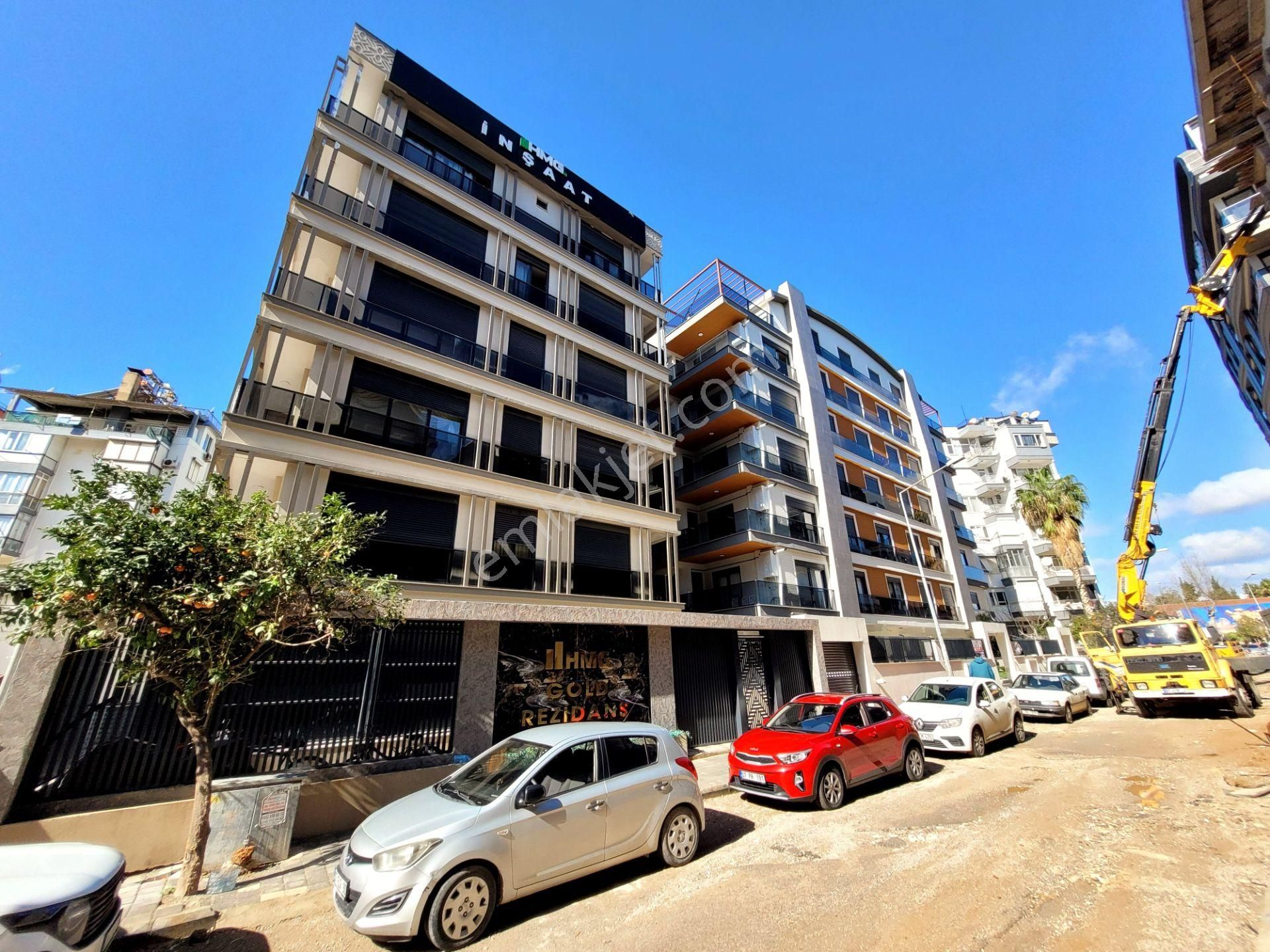 Işıklar'da Ramada Hotel Yakını Yeni Bina'da 2+1 Lüx Daire