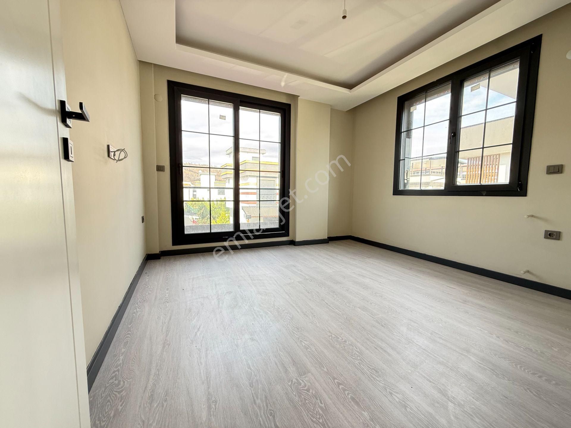 Seferihisar Doğanbeyde Satılık Müstakil Havuzlu Sıfır Lüks Villa - Görsel 22