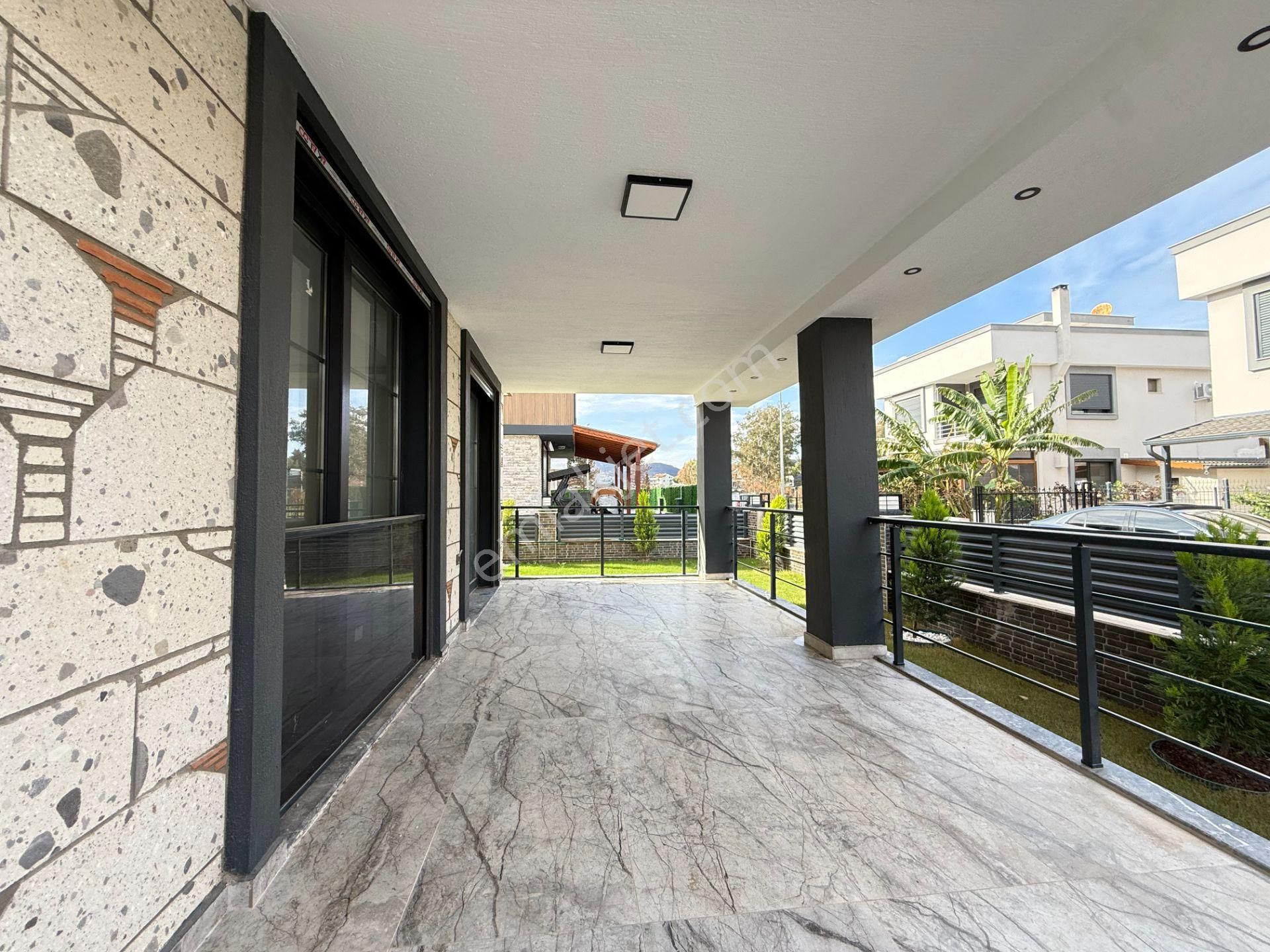 Seferihisar Doğanbeyde Satılık Müstakil Havuzlu Sıfır Lüks Villa - Görsel 11