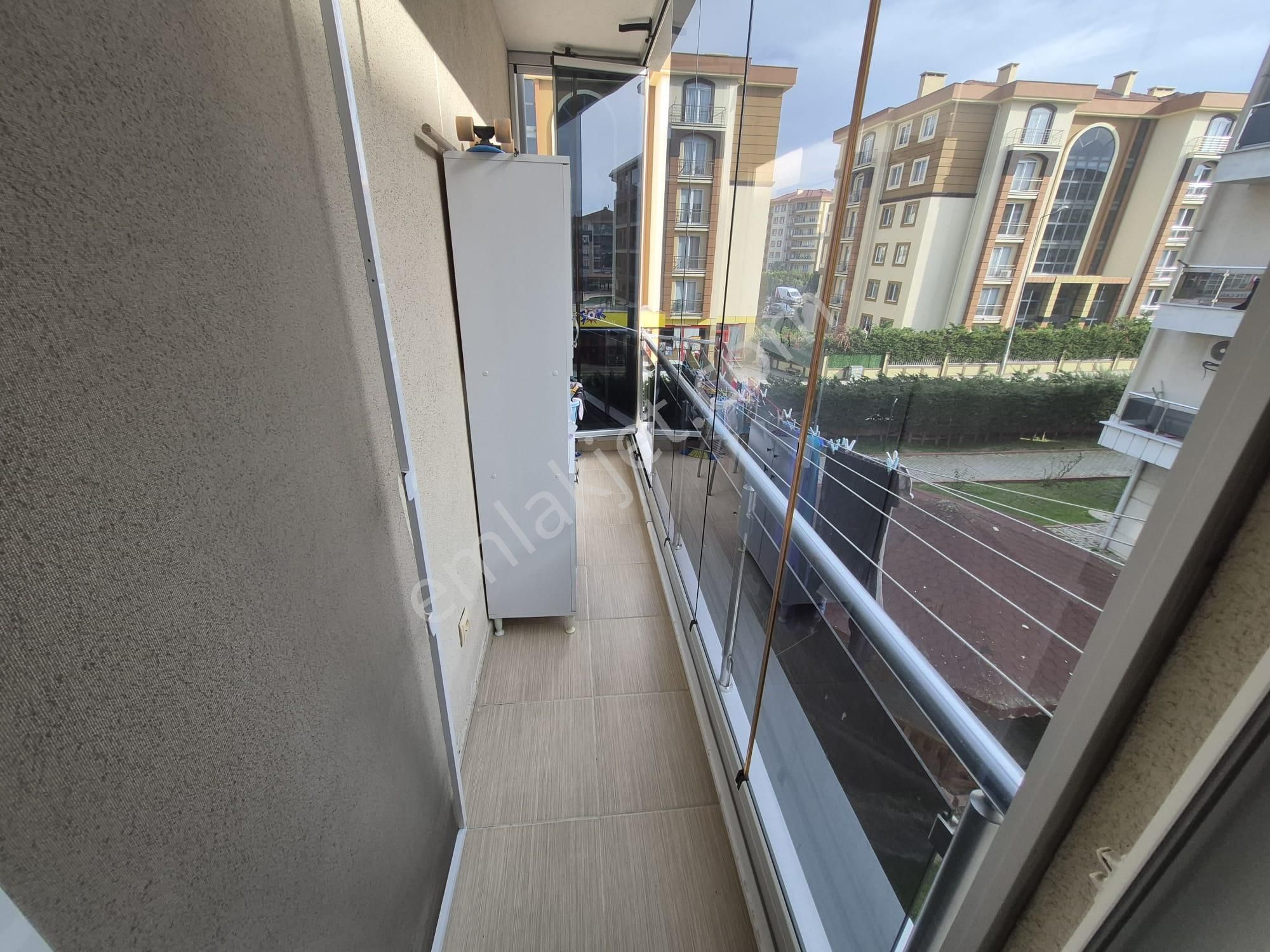 Büşra Gayrimenkulden Nezih Sitede Satılık Daire 3+1 Kat 3 Giyinme Odalı 150m2 - Görsel 20