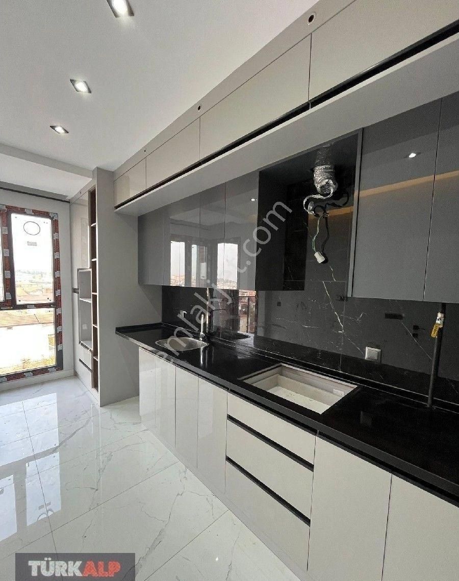 Denizli Deliktaşda Satılık 2+1 Daireler - Görsel 3