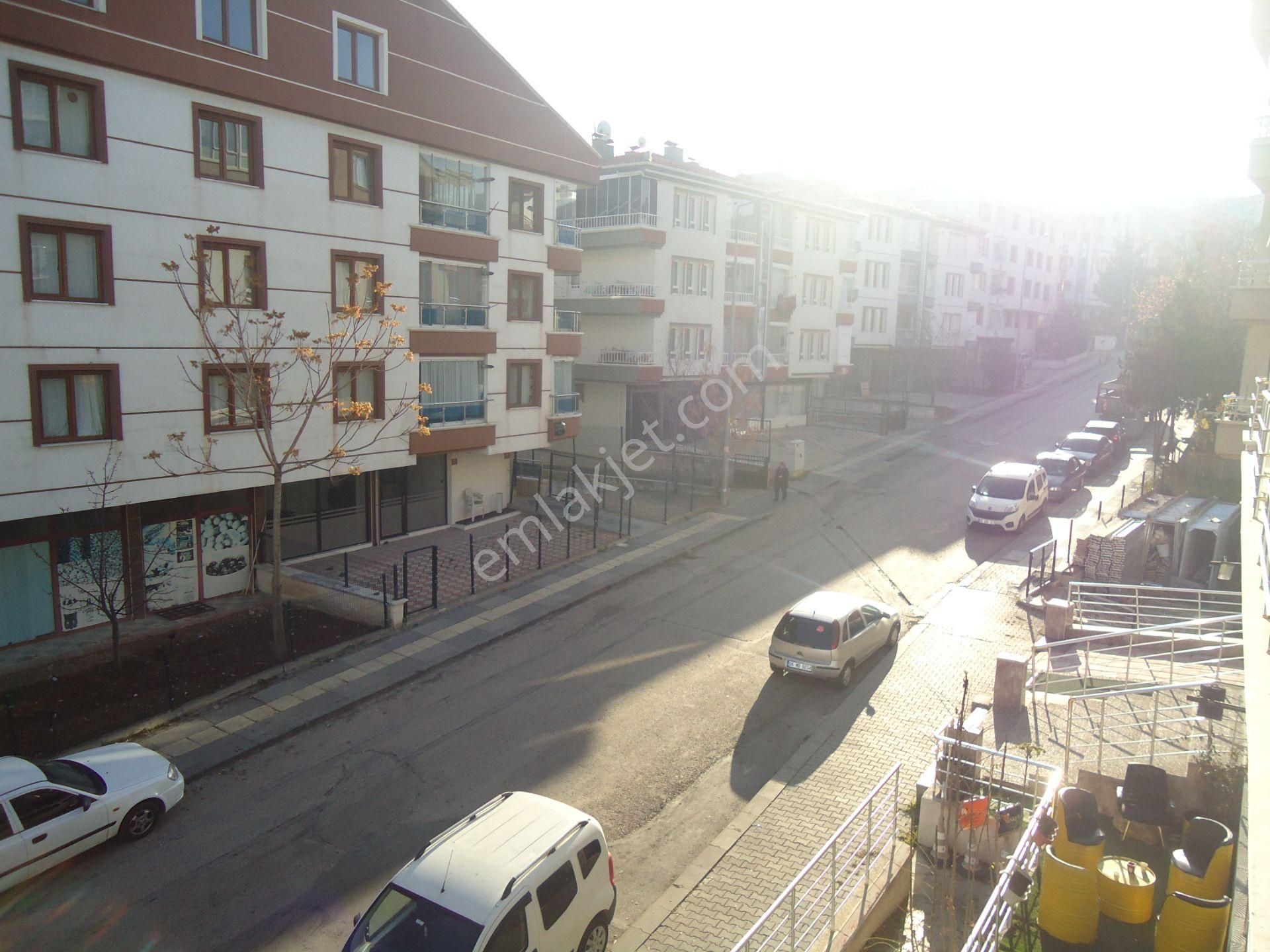 Krc'den Şahintepe'de Merkezi Konumda Kiralık 3+1 Daire - Görsel 21