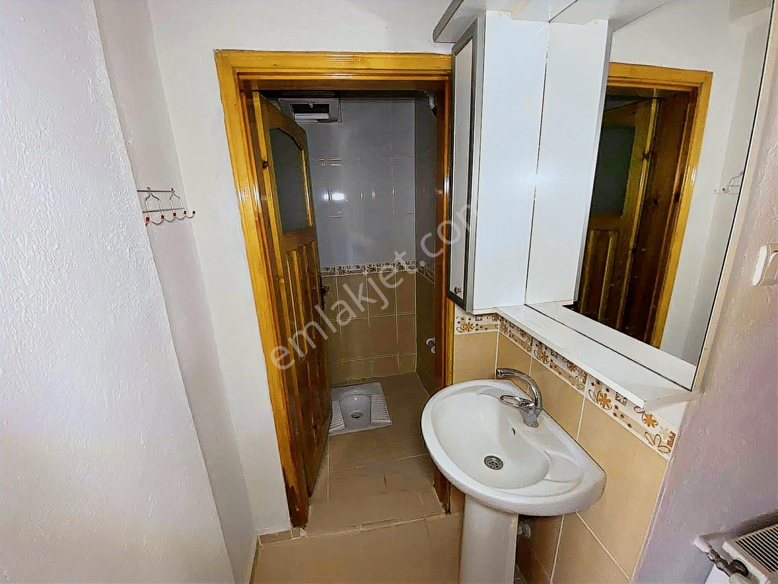 Paşaalanı Mah. Kiralık 2+1 Ayrı Mutfaklı Geniş-kullanışlı Daire - Görsel 15