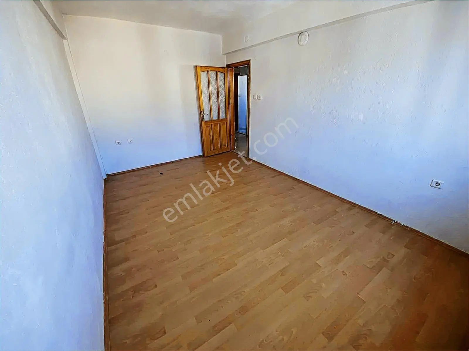 Paşaalanı Mah. Kiralık 2+1 Ayrı Mutfaklı Geniş-kullanışlı Daire - Görsel 3