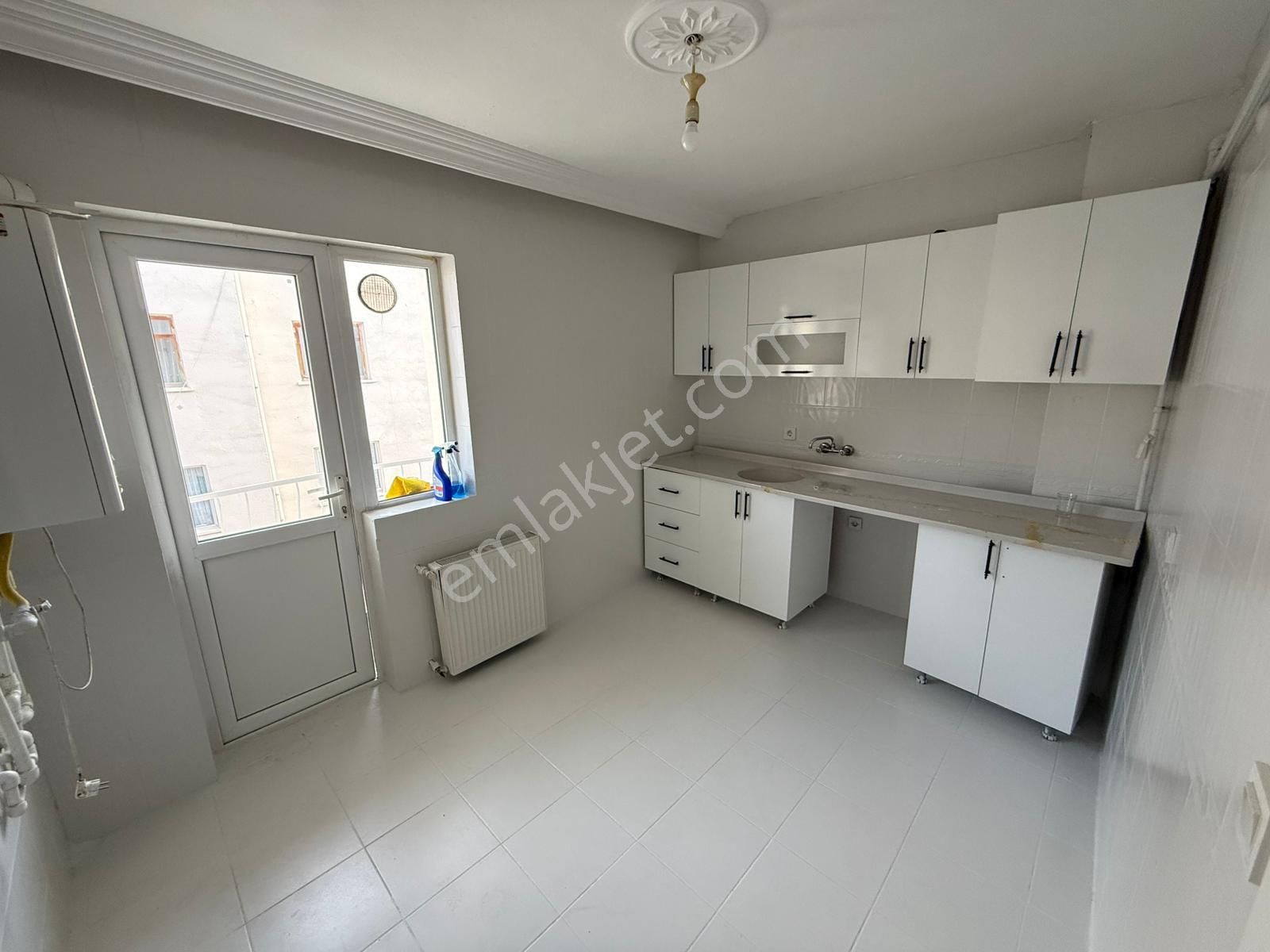 Ufuktepe Mahallesi'nde Arakatta 3+1 Daire!