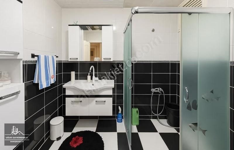 Uğur Gayrimenkul'den Muhteşem Lokasyonda Satılık 3+1 Geniş Daire - Görsel 4