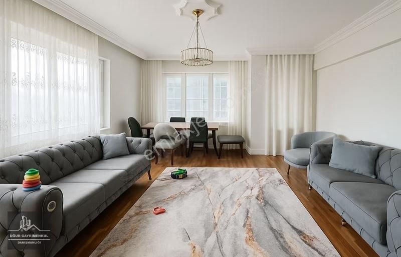 Uğur Gayrimenkul'den Manastır'da Deniz Manzaralı 3+1 Daire