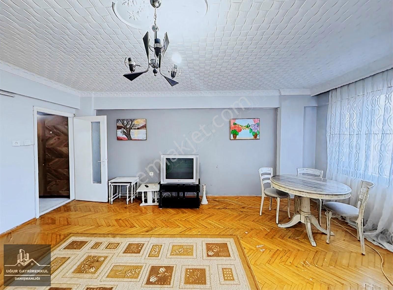 Uğur Gayrimenkul'den Lise Caddesinde Eşyalı Kiralık 2+1 Daire - Görsel 5