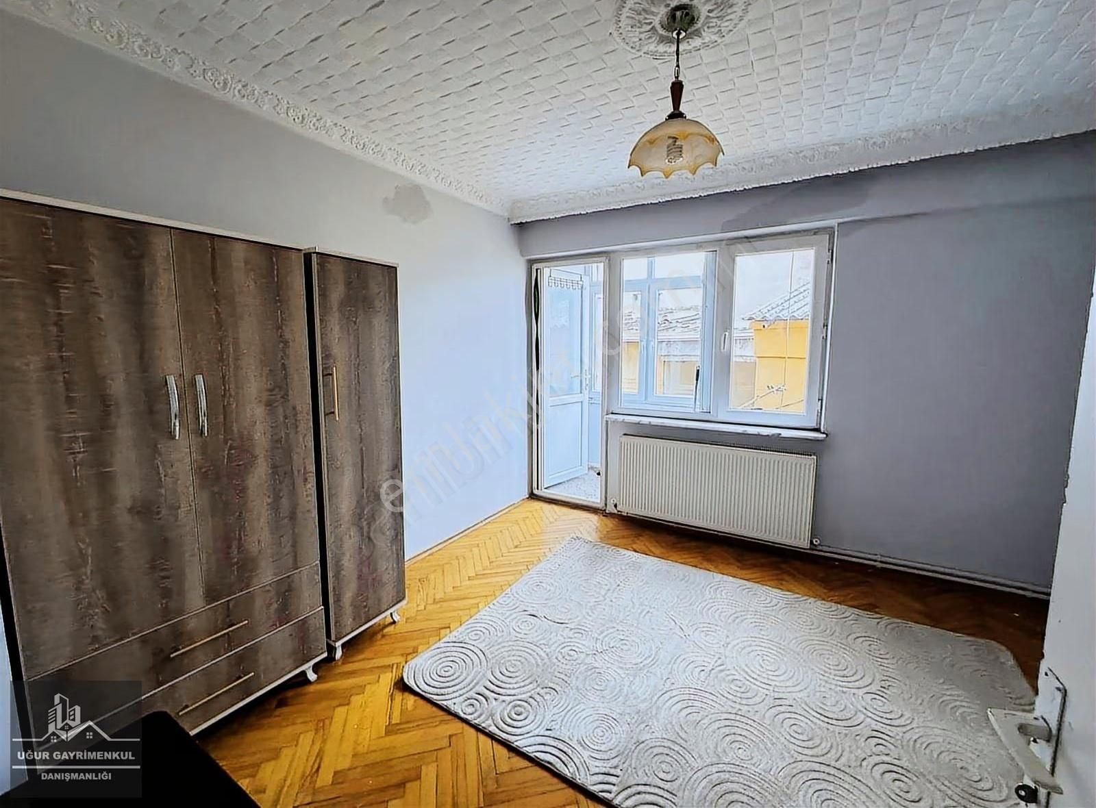 Uğur Gayrimenkul'den Lise Caddesinde Eşyalı Kiralık 2+1 Daire - Görsel 4