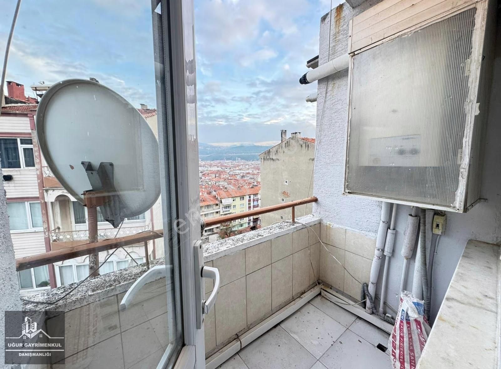 Uğur Gayrimenkul'den Lise Caddesinde Eşyalı Kiralık 2+1 Daire - Görsel 13