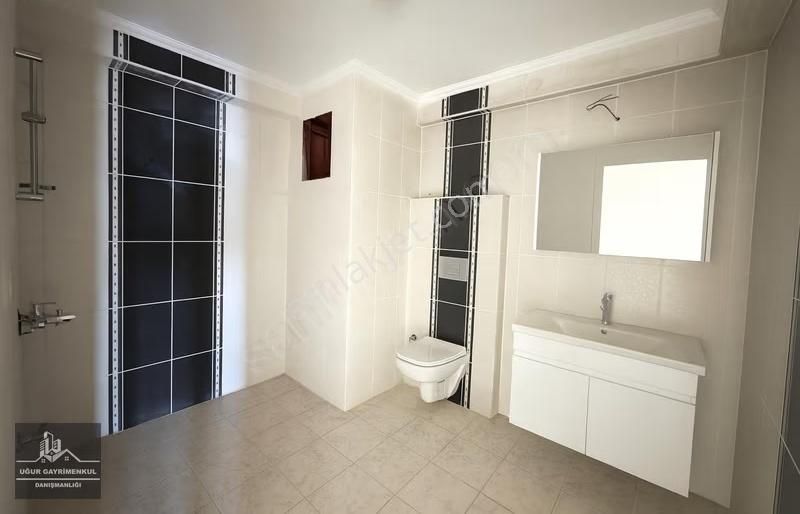 Uğur Gayrimenkul'den Manastır'da Manzaralı Satılık 3+1 Daireler - Görsel 8