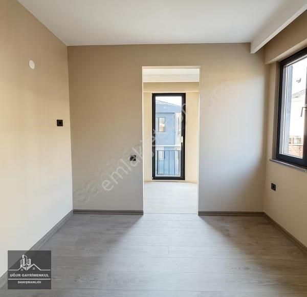 Uğur Gayrimenkul'den Panoramik Manzaralı Kiralık 3+1 Daire - Görsel 2