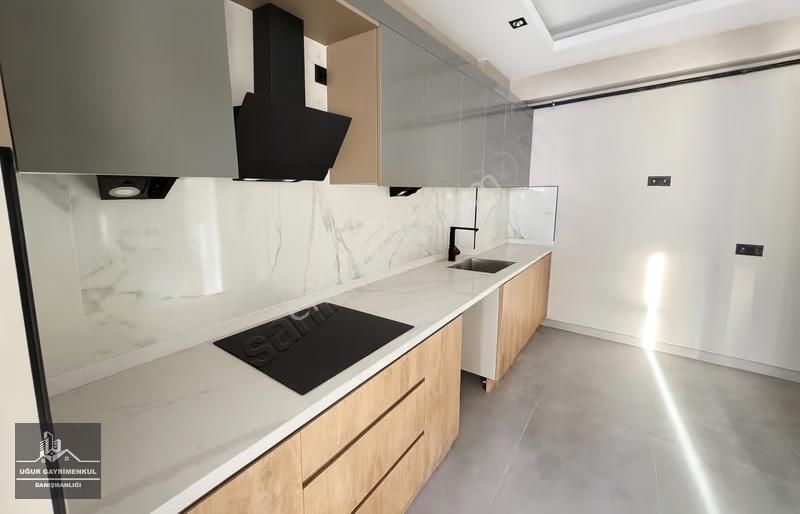 Uğur Gayrimenkul'den Panoramik Manzaralı Kiralık 3+1 Daire - Görsel 21