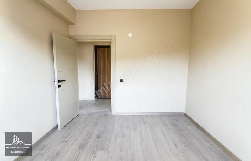 Uğur Gayrimenkul'den Panoramik Manzaralı Kiralık 3+1 Daire - Görsel 8