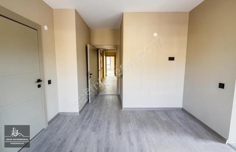 Uğur Gayrimenkul'den Panoramik Manzaralı Kiralık 3+1 Daire - Görsel 25