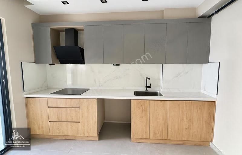 Uğur Gayrimenkul'den Panoramik Manzaralı Kiralık 3+1 Daire - Görsel 15