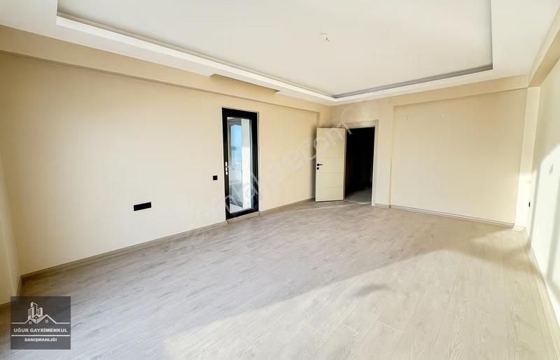 Uğur Gayrimenkul'den Panoramik Manzaralı Kiralık 3+1 Daire - Görsel 6