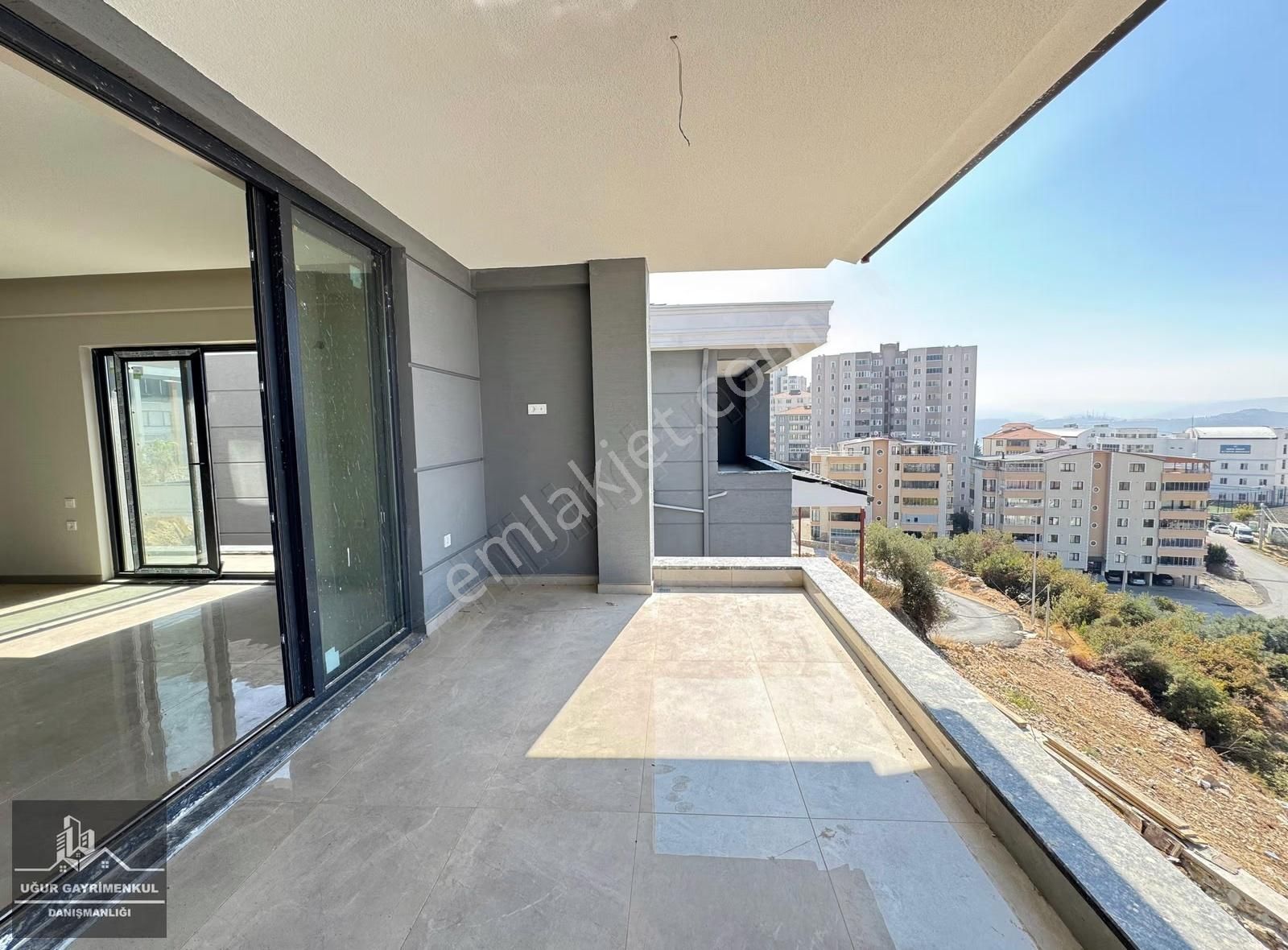 Uğur Gayrimenkul'den Manastır'da Manzaralı Tripleks Villa - Görsel 34