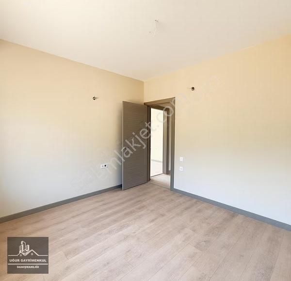 Uğur Gayrimenkul'den Manastır'da Manzaralı Tripleks Villa - Görsel 33