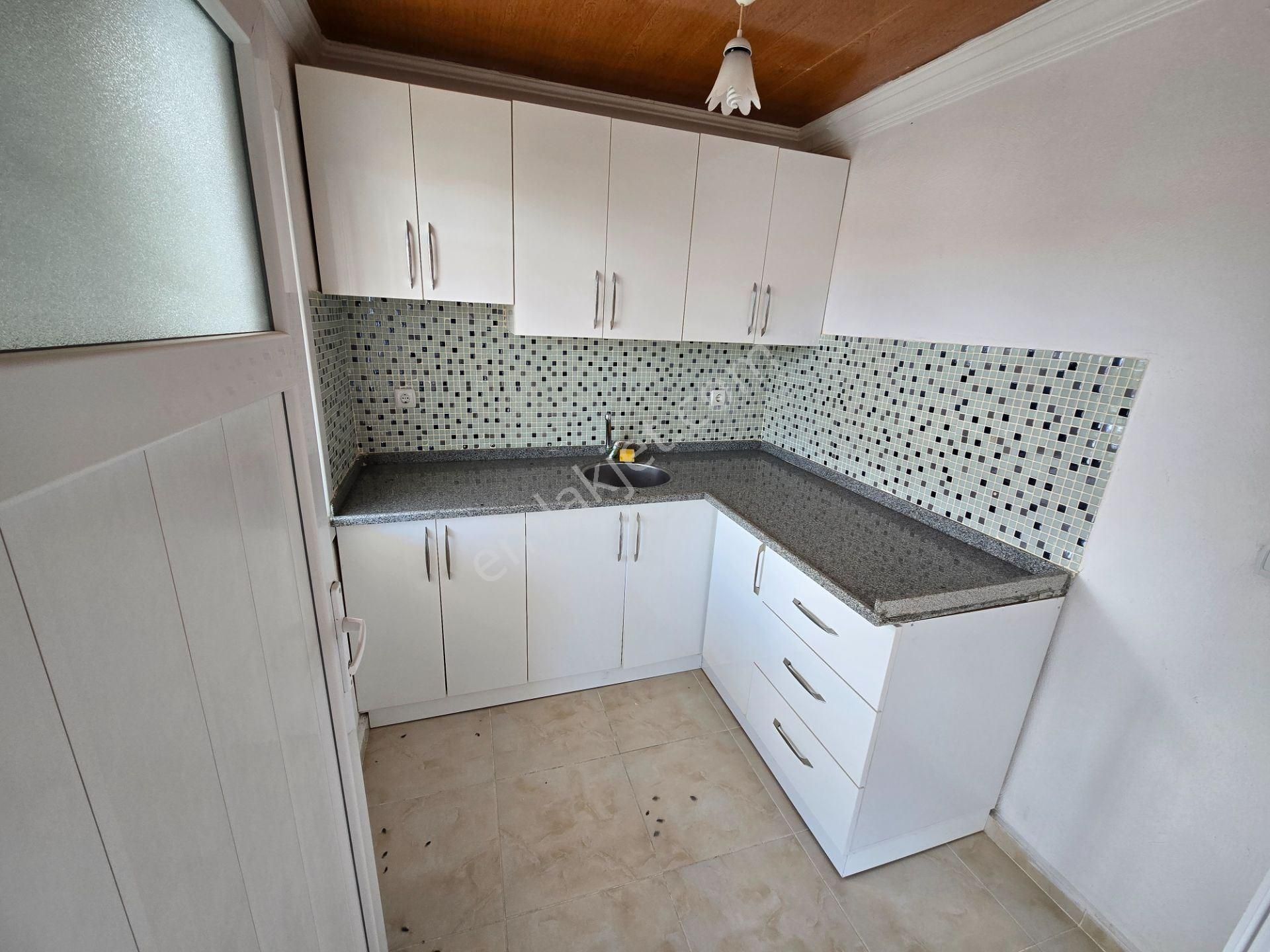 Güzelçamlı’da Plaja Yakın, Havuzlu Site İçinde 4+1 Triplex Villa - Görsel 17