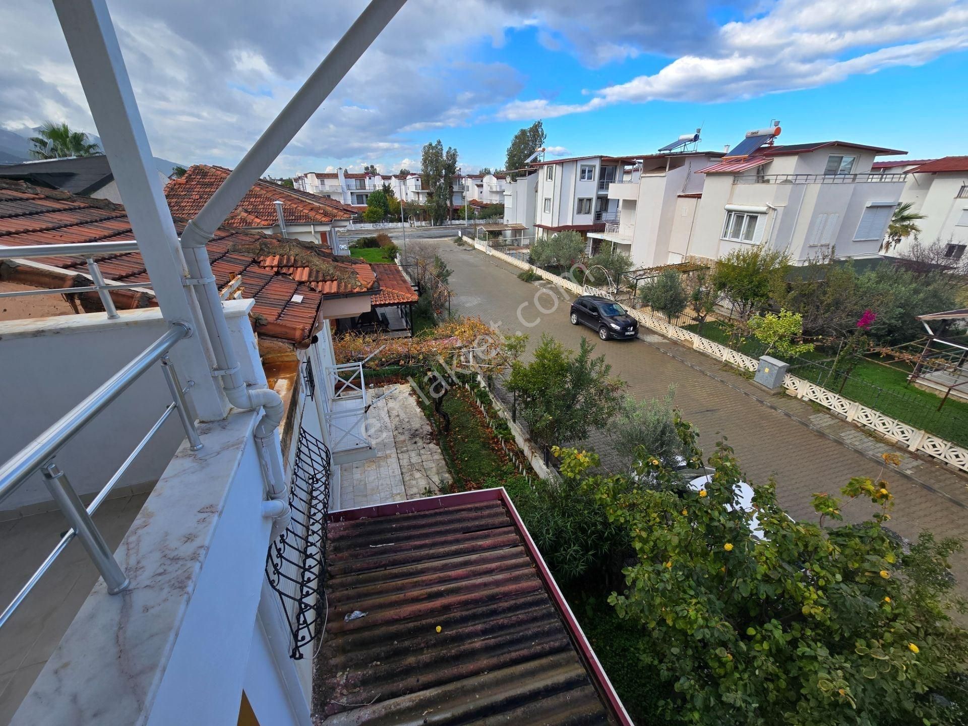 Güzelçamlı’da Plaja Yakın, Havuzlu Site İçinde 4+1 Triplex Villa - Görsel 15
