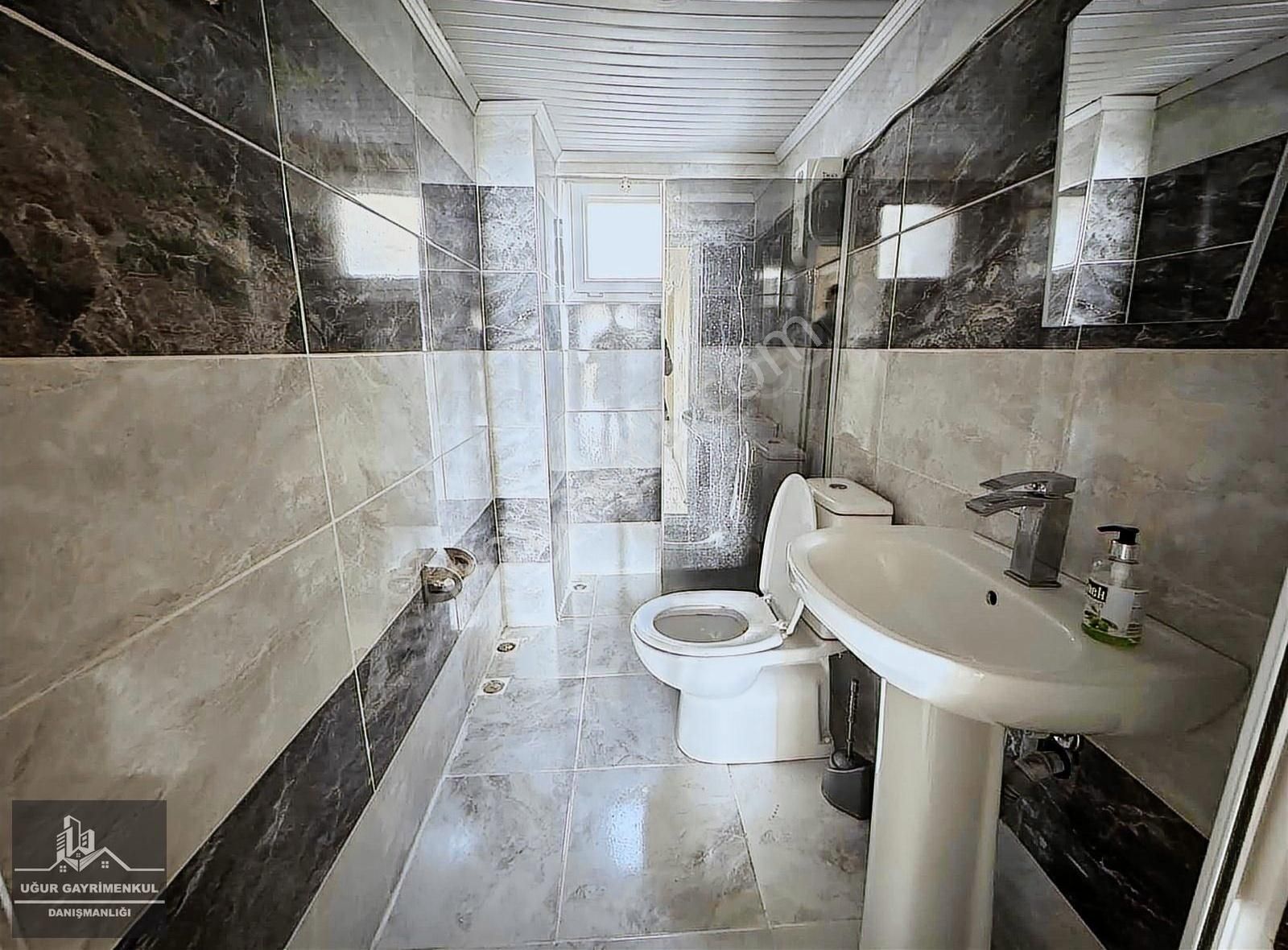 Uğur Gayrimenkul'den Kayıkhane'de Denize Sıfır Ara Kat 2+1 Daire - Görsel 6
