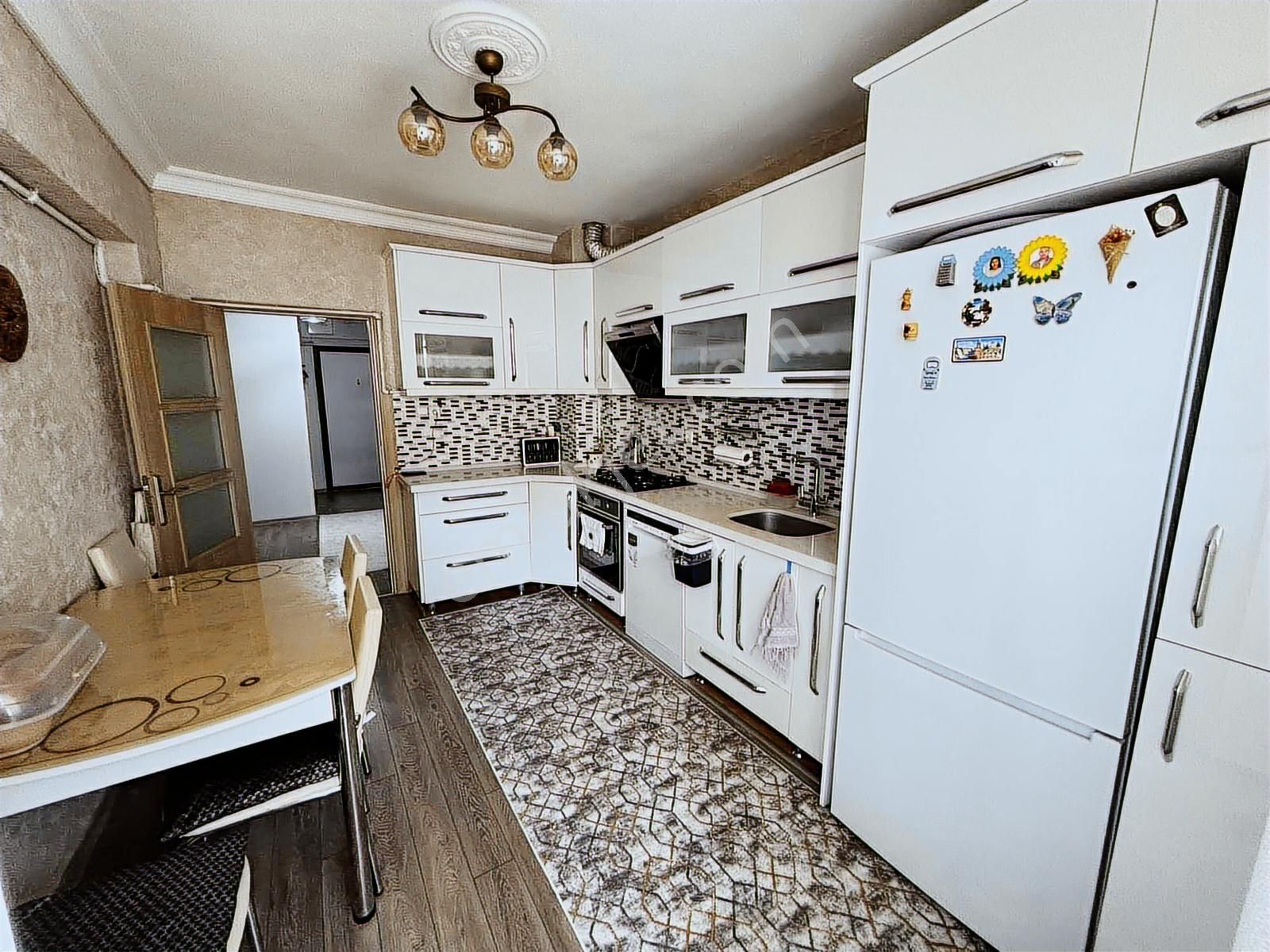 Tuna Gayrimenkul'den Satılık Şehitlik Mah. Asansörlü 5+1 Daire - Görsel 6